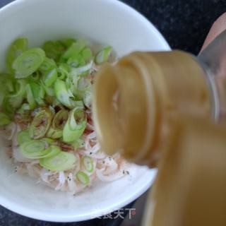 葱香虾皮拌茄子的做法步骤：7
