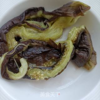 葱香虾皮拌茄子的做法步骤：10