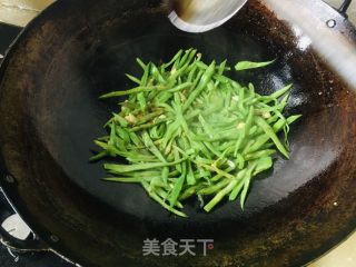 清炒刀豆的做法步骤：6