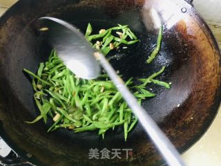 清炒刀豆的做法步骤：8