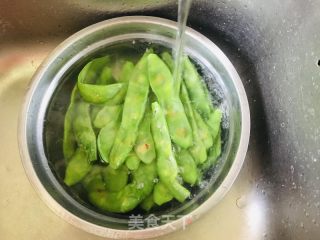 刀豆炒肉丝的做法步骤：2