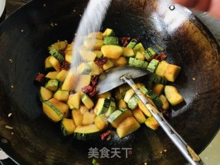 干辣椒烧南瓜的做法步骤：6