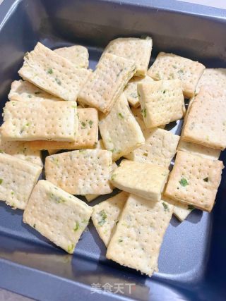香葱苏打饼干的做法