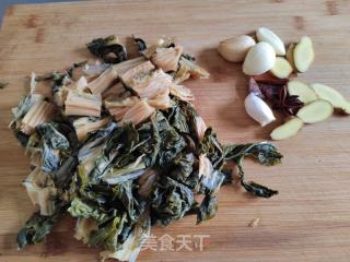 芥菜干炖肉的做法步骤：5
