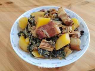 土豆芥菜干炖红烧肉的做法