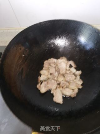 辣椒玉木耳炒肉的做法步骤：7