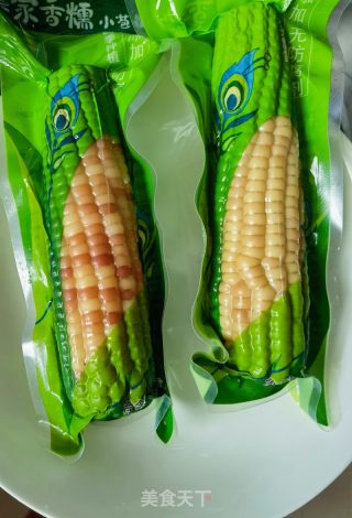 香糯玉米炖石橄榄鸡汤的做法步骤：1