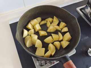 金枪鱼烧土豆的做法步骤：4