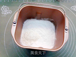 芝麻酱小土司的做法步骤：2