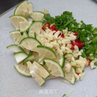 捞汁大虾的做法步骤：7