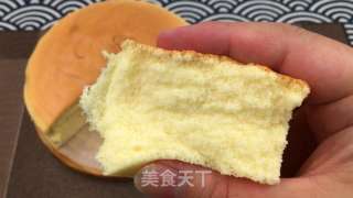 酸奶古早蛋糕，超松软抖动，像柯基臀一般可爱，口感松软清新。的做法步骤：22