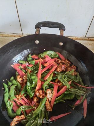 青椒炒肉的做法步骤：8