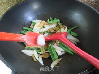 榨菜丝茭白炒四季豆的做法步骤：7