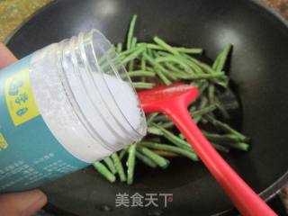 豇豆烧千张结的做法步骤：6