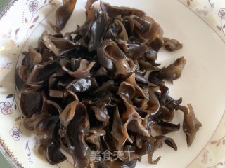 家常仿鱼香肉丝的做法步骤：2