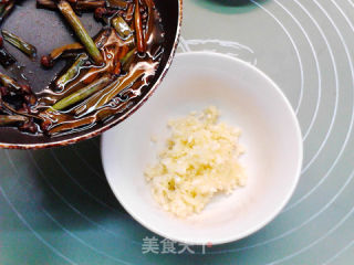 葱油蒸鸡腿的做法步骤：9