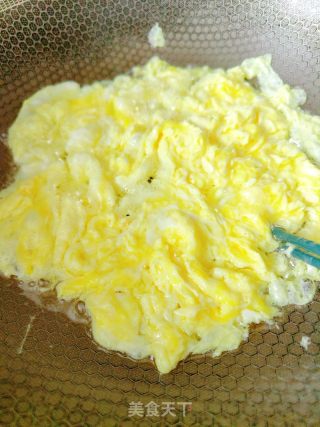 外婆菜炒鸡蛋的做法步骤：5