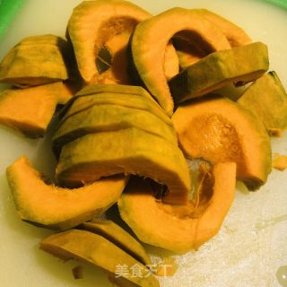南瓜虾皮汤的做法步骤：1
