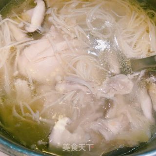 鸡腿蘑菇汤的做法步骤：5