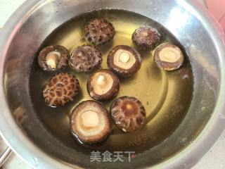 花菇肉沫炸酱面的做法步骤：3