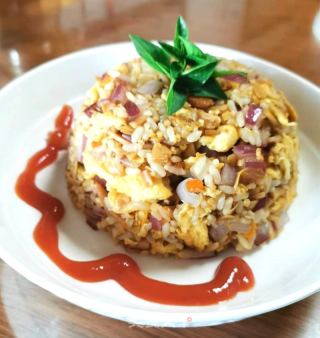 黄花菜蛋炒饭
