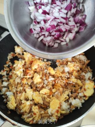 黄花菜蛋炒饭的做法步骤：9