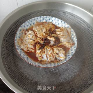 老干妈蒸带鱼的做法步骤：10