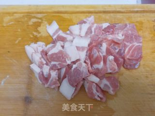 孜然味炒肉的做法步骤：2