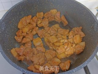 孜然味炒肉的做法步骤：7