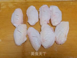 孜然味烤鸡翅的做法步骤：1