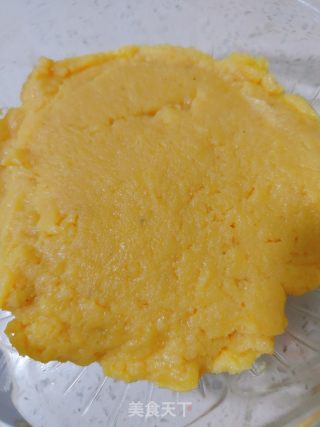 奶黄馅流心月饼的做法步骤：23
