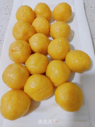 奶黄馅流心月饼的做法步骤：24