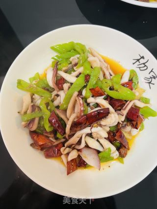 香辣青椒鱿鱼的做法步骤：3