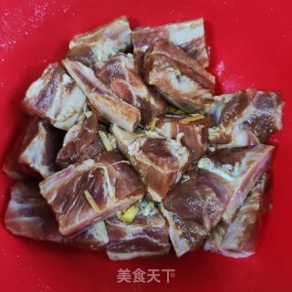 酱香排骨蒸豆腐的做法步骤：3
