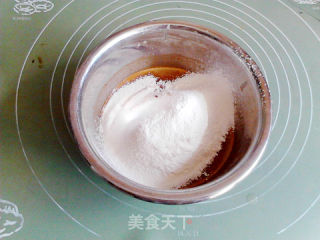 红糖芝麻酱马芬的做法步骤：6
