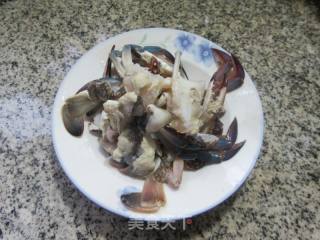裙带菜煮梭子蟹的做法步骤：3