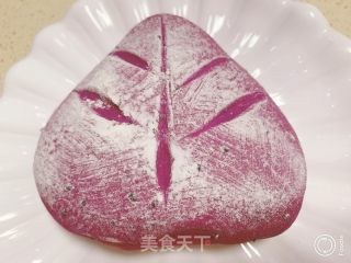 火龙果乳酪包的做法