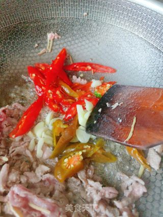 秋葵炒牛肉的做法步骤：11