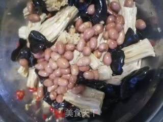 腐竹拌木耳的做法步骤：5