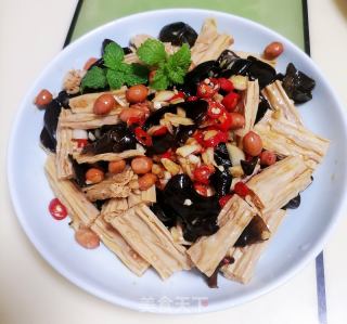 腐竹拌木耳的做法步骤：6