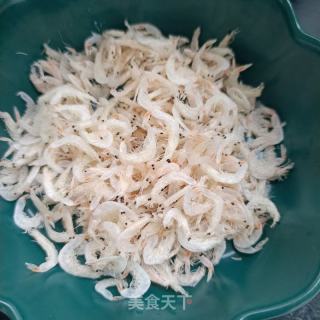 子姜大葱拌虾皮的做法步骤：1