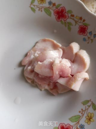 五花肉炒花菜的做法步骤：3