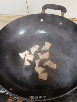 五花肉炒花菜的做法步骤：4