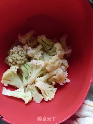 五花肉炒花菜的做法步骤：5