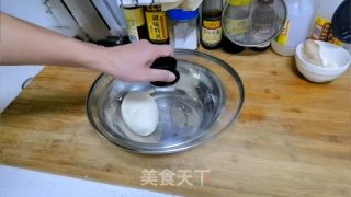 西红柿鸡蛋猫耳朵的做法步骤：1