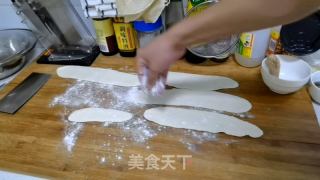 西红柿鸡蛋猫耳朵的做法步骤：3