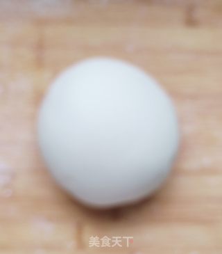 南瓜猪肉水饺的做法步骤：1