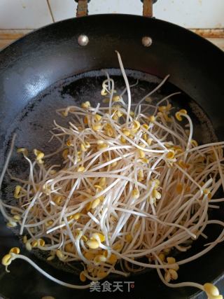 豆芽儿拌凉面的做法步骤：2