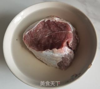 洋葱炒牛肉的做法步骤：1