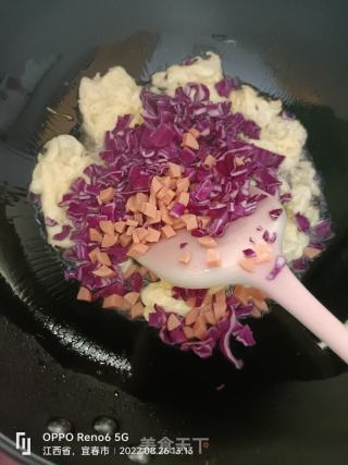 蛋炒饭的做法步骤：5